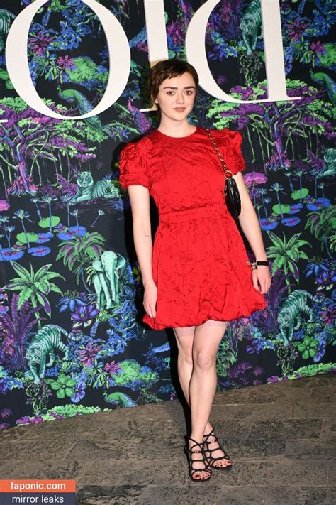 maisie williams nude leaked|Maisie Williams responds to nude photo leak